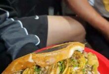 Photo of La “Taquitorta” se vuelve viral en CDMX por combinar tacos y torta