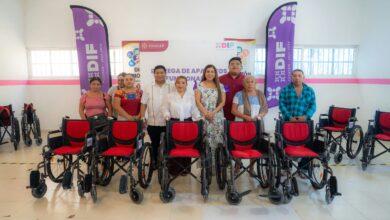 Photo of Más movilidad para 15 personas en Temozón: reciben sillas de ruedas gratuitas