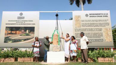 Photo of Colocan primera piedra de réplica de la Estela Maya 18 en Paseo de Montejo