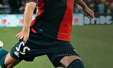 Photo of Johan Vásquez marca golazo, pero termina expulsado con el Genoa