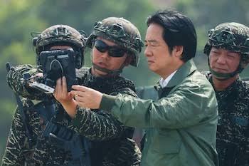 Photo of Taiwán prepara otros 4 mil 590 millones de dólares para reforzar su defensa