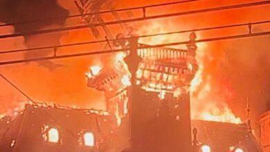 Photo of Incendian Ayuntamiento histórico en Francia!