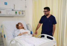 Photo of «Adiós cuchillos, venga robotito»: la operaron gratis en el O’horán