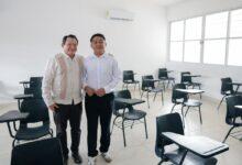Photo of Exalumno que pidió una escuela digna al Gobernador regresa para conocer las nuevas aulas en Tixcacalcupul