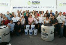 Photo of Mérida entrega 323 apoyos subsidiados para mejorar viviendas de familias